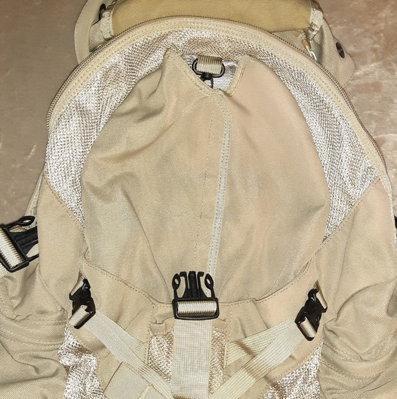 COPY - Oakley Icon Backpack Tan in Color - Picture 5 of 14